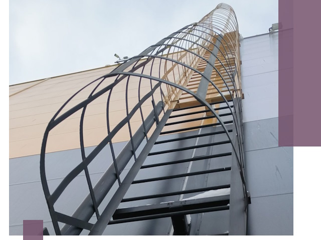 Изготовление и монтаж пожарных лестниц в Бийске профессионально