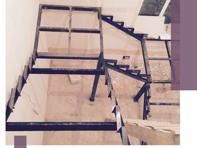 Монтаж лестниц на металлокаркасе в Бийске быстро и качественно