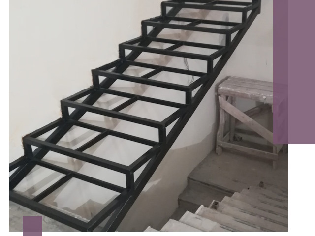 Демонтаж лестниц на металлокаркасе в Бийске: быстрый вывоз и разбор