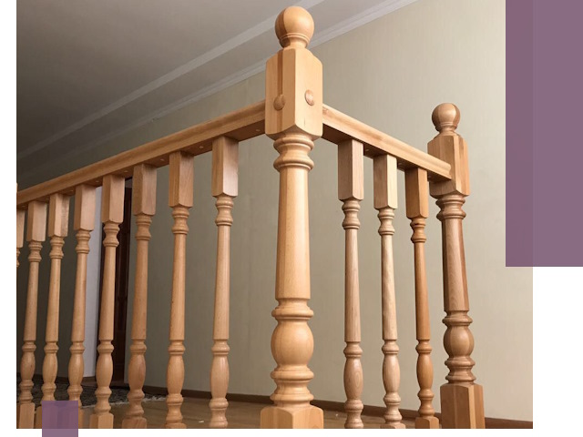 Деревянные перила на заказ в Бийске: монтаж и изготовление