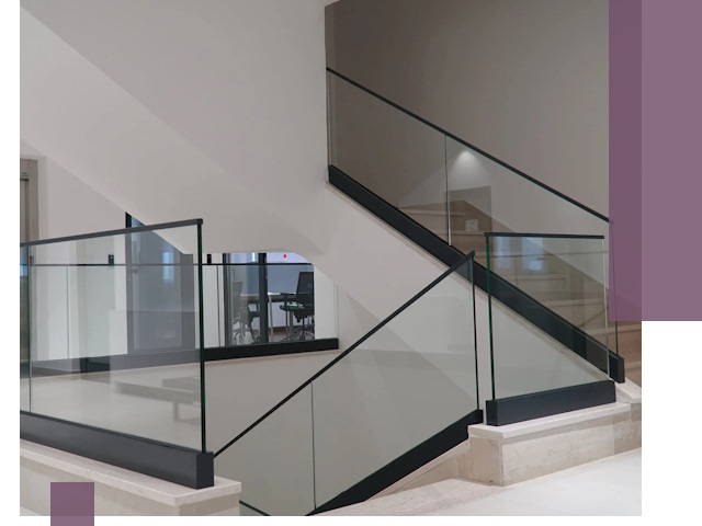 Стеклянные перила премиум-класса с установкой в Бийске