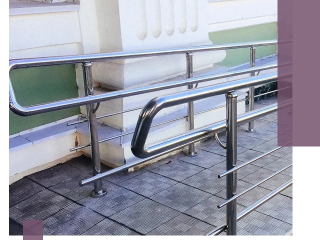 Ограждения пандусов из металла и нержавейки в Бийске