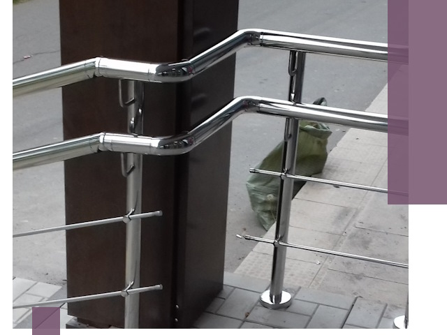 Монтаж поручней из нержавеющей стали в Бийске качественно и быстро